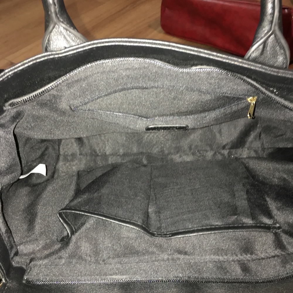 Purse - Picture 2 of 2